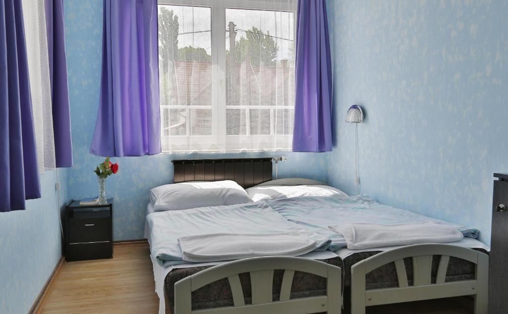 Hotel Francoise Balatonlelle Bilik gambar
