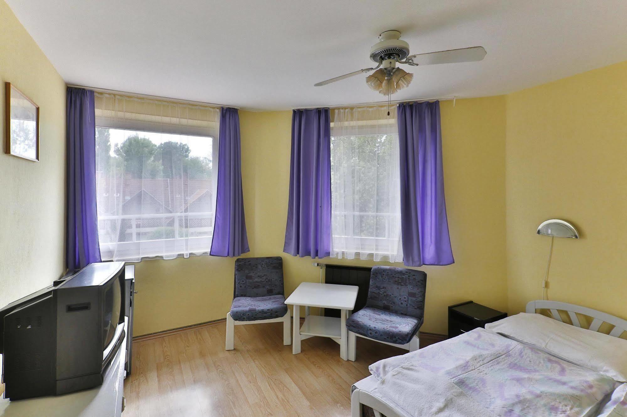 Hotel Francoise Balatonlelle Luaran gambar